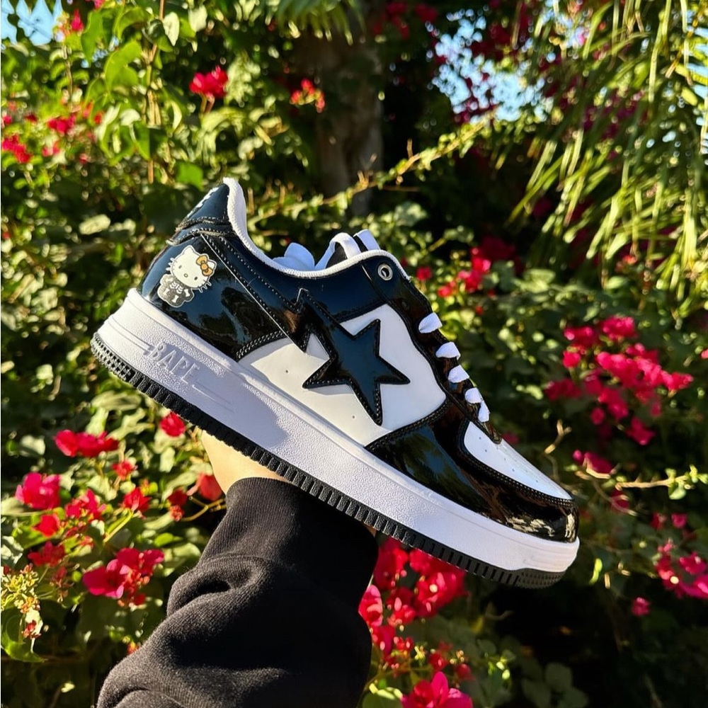 Lotus Sneakers